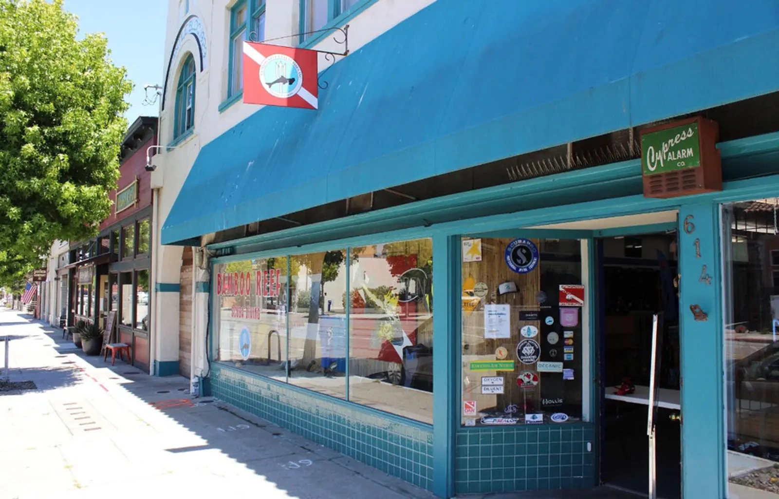 Bamboo Reef Monterey shop at 614 Lighthouse Avenue, with rental scuba cylinders outside.